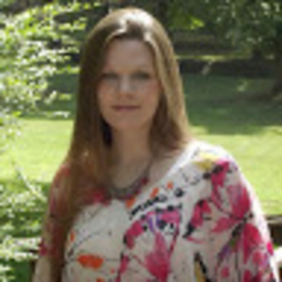 Meet your Posher, Vicky - Picture 1 of 1